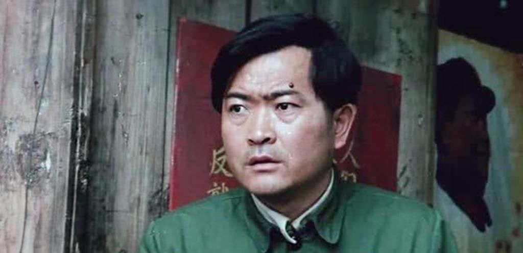 难忘电影《芙蓉镇》,刘晓庆姜文主演,35年过去主要演员境况如何