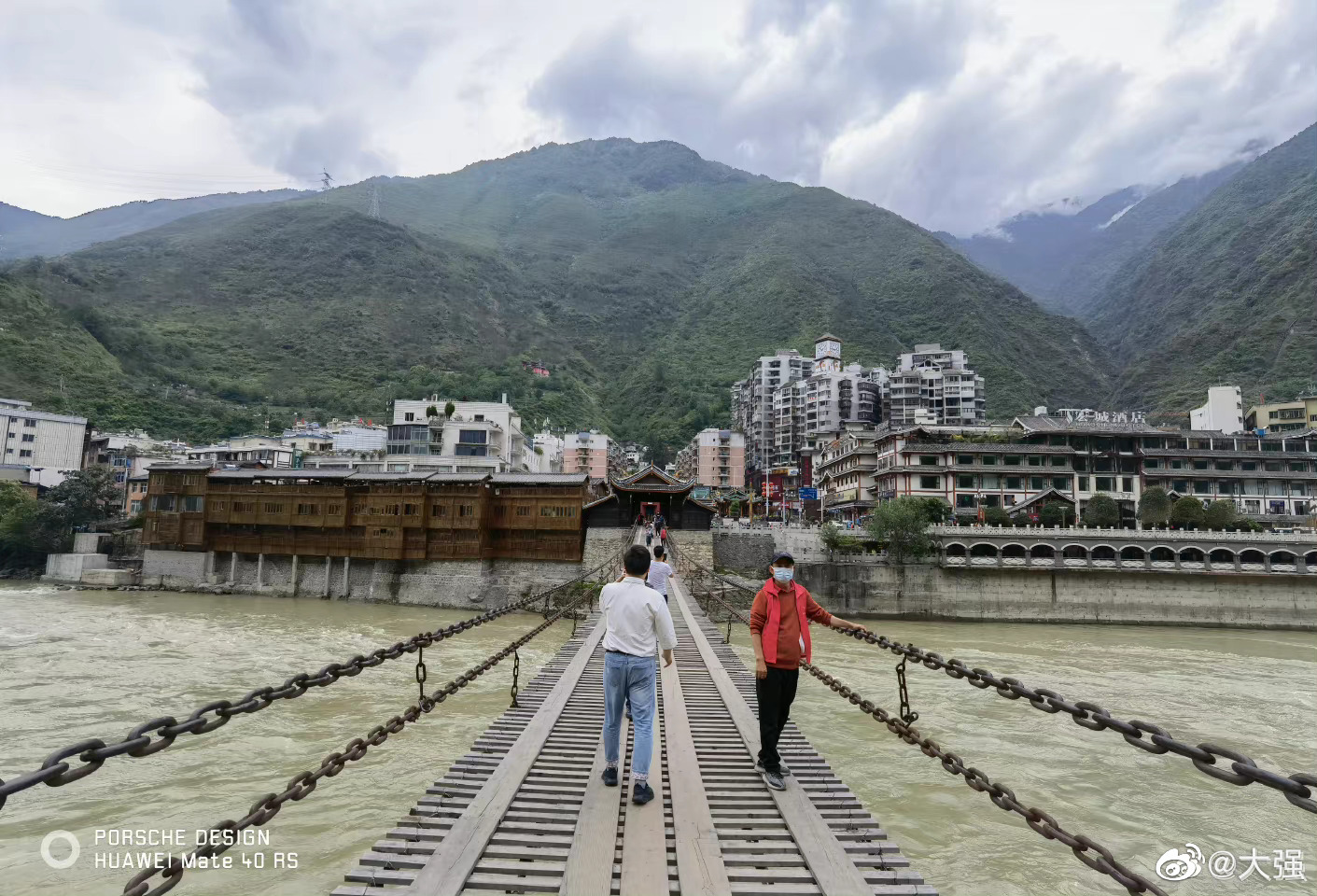 1935年5月29日， 红2师4团赶到泸定桥……休闲区蓝鸢梦想 - Www.slyday.coM