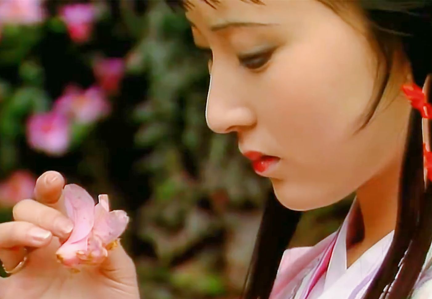 红楼梦林黛玉葬花背后的真正意义