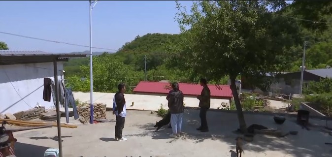 未婚情侣有了娃，分手后抢“娃”起纷争，孩子究竟该给谁？休闲区蓝鸢梦想 - Www.slyday.coM