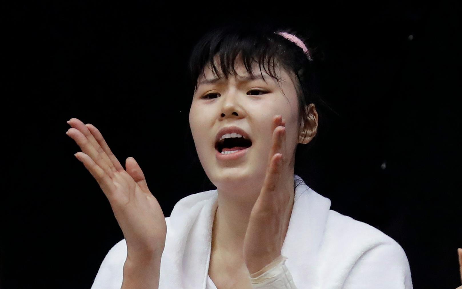 女篮国手李月汝wnba首秀4分钟得2分抢3个篮板