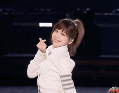 笑不活了！“王心凌男孩”火了！全网中年男人集体跳《爱你》！为支持偶像翻红竟狂买股票...休闲区蓝鸢梦想 - Www.slyday.coM