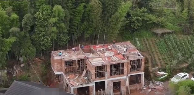 幺妈新房将完工,为何大家都嫌大门小?工程师女婿做出回应休闲区蓝鸢梦想 - Www.slyday.coM 幺妈新房将完工,为何大家都嫌大门小?工程师女婿做出回应休闲区蓝鸢梦想 - Www.slyday.coM