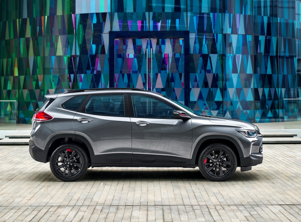 雪佛兰创酷RS对比瑞虎7超能版，起步价相同哪个强？