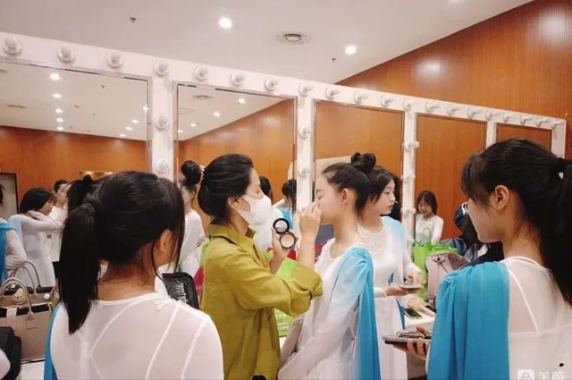 咸阳梦圆职业学校喜迎二十大文艺汇演