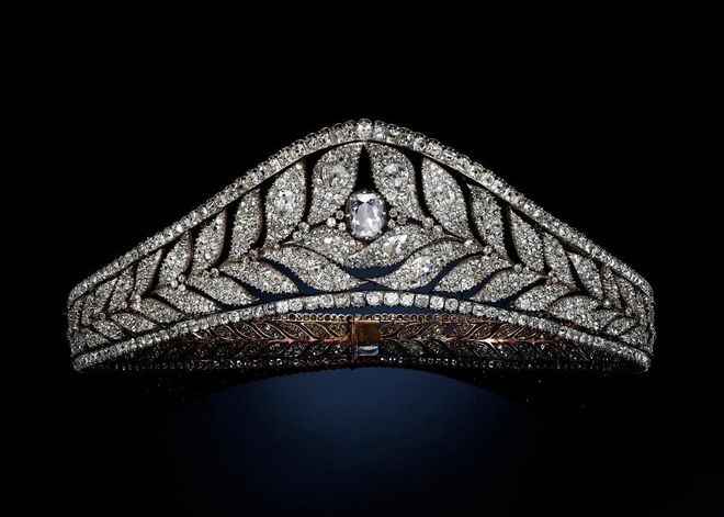 苏富比"权力与形象:皇家和贵族冠冕"王冠珠宝展