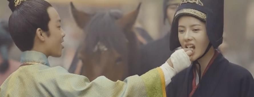 《长月烬明》34岁的张芷溪,给27岁的白鹿当妈,海报一出我乐了休闲区蓝鸢梦想 - Www.slyday.coM 《长月烬明》34岁的张芷溪,给27岁的白鹿当妈,海报一出我乐了休闲区蓝鸢梦想 - Www.slyday.coM