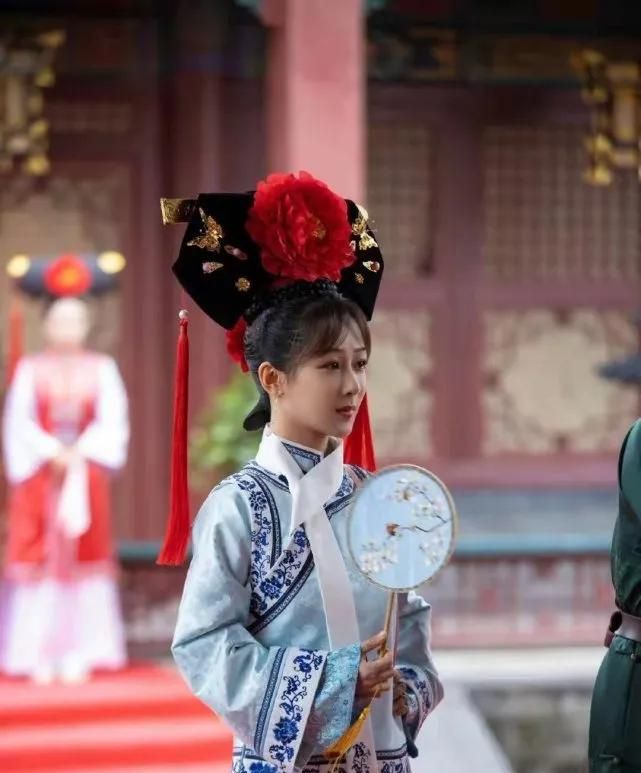 萌探2使用杨紫黑图粉丝不满要求吴彤道歉真的小题大做了吗