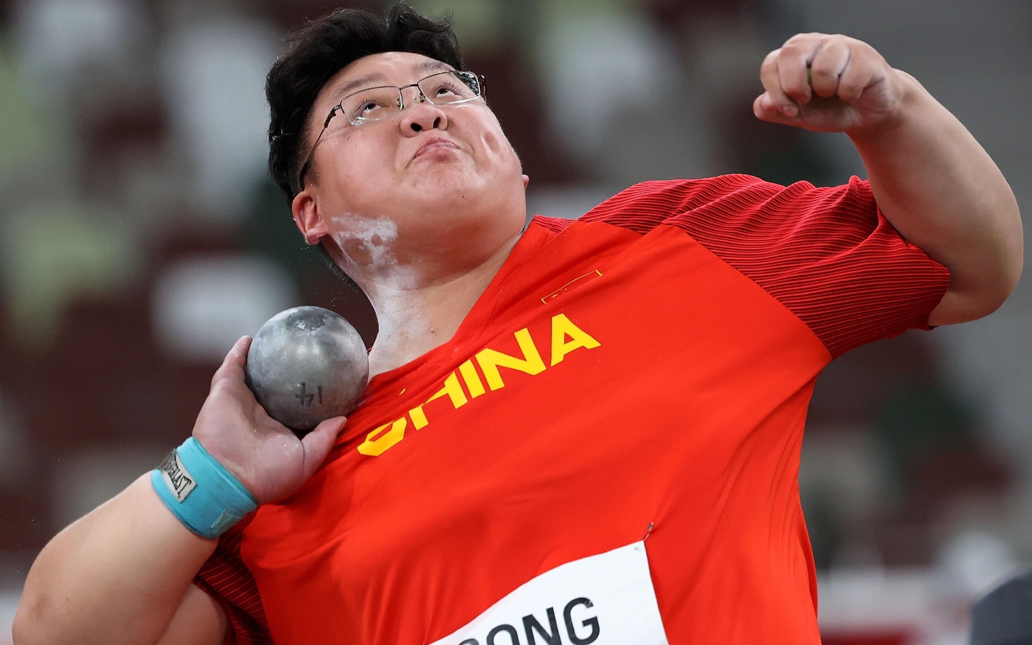 宋佳媛在东京奥运会女子铅球比赛中.