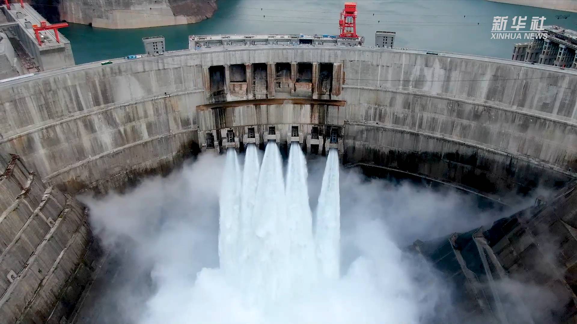 新华全媒 全球单机容量最大白鹤滩水电站半数机组投产 白鹤滩 投产 水轮发电机组 新浪新闻 新华全媒 全球单机容量最大白鹤滩水电站半数机组投产 白鹤滩 投产 水轮发电机组 新浪新闻