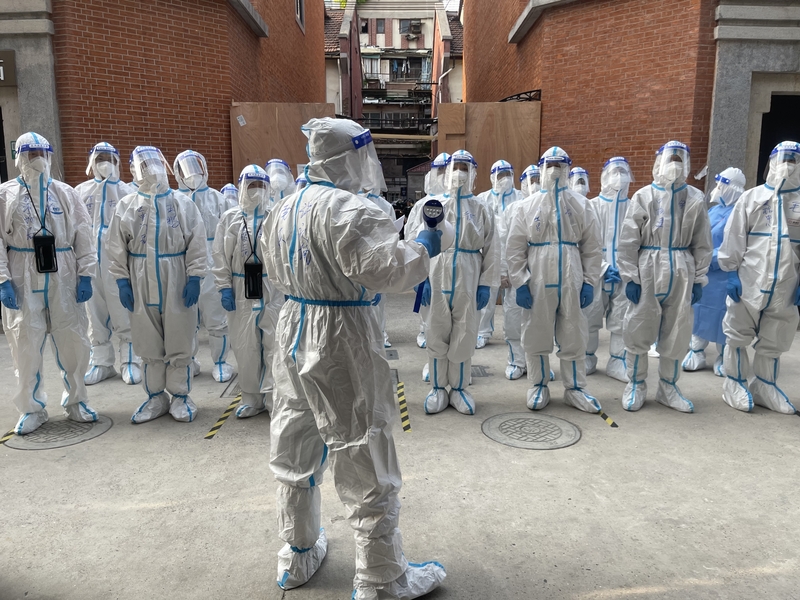 许永楠对特保人员实行军事化管理.受访者供图