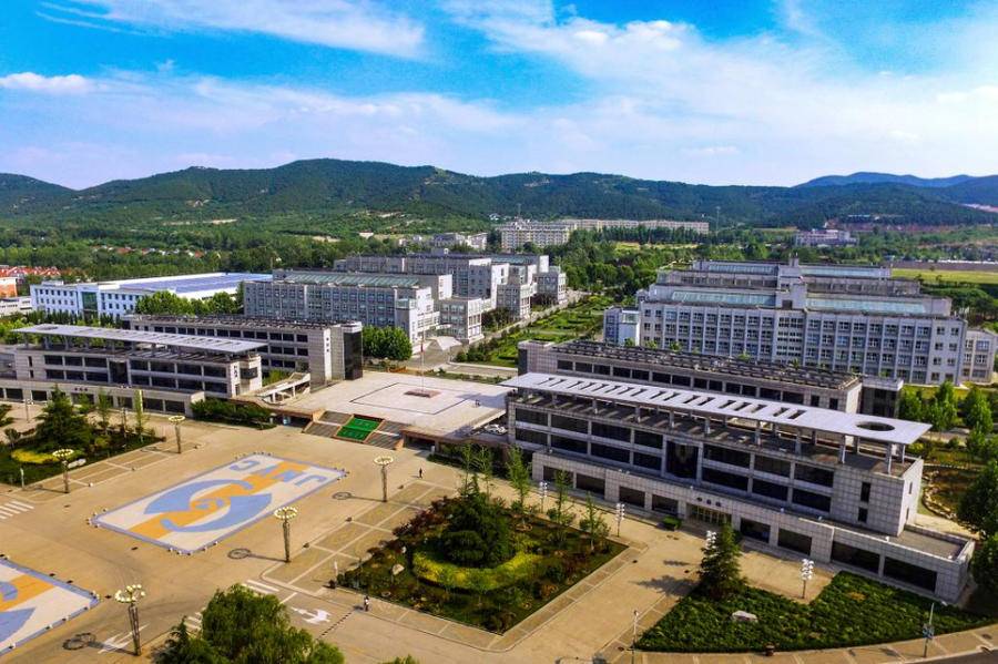 学校地址:第四条 学校全称:济南职业学院 学校代码:13323第二章