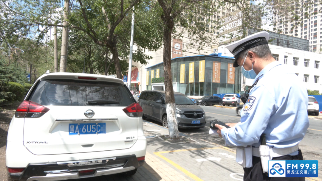 交警部門表示,在清華大街周邊停車,可在清華大街停車場,凱德廣場停車