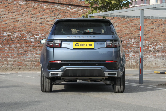 要优雅时尚还是沉着稳重？路虎发现运动和凯迪拉克XT5该怎么选？