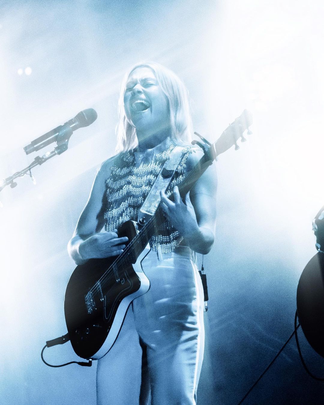 最新美图phoebebridgers