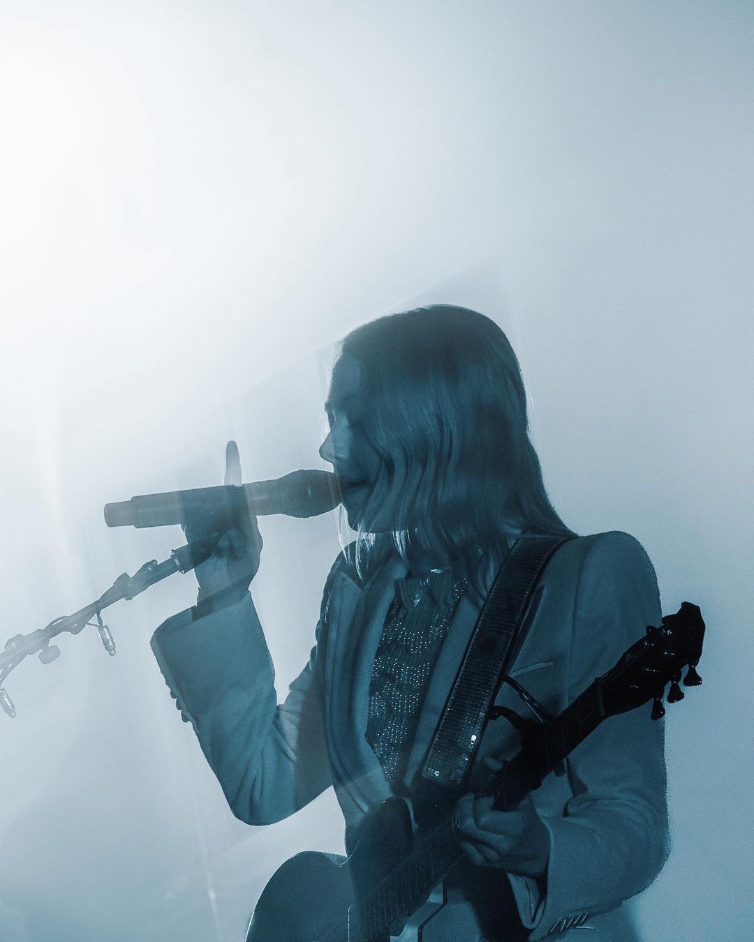 最新美图phoebebridgers