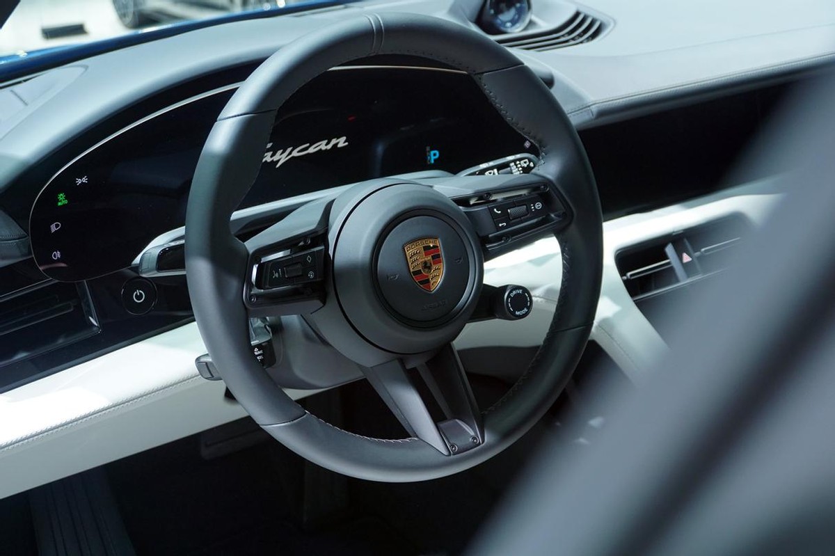 别具一格的全新物种保时捷taycan猎装版实拍