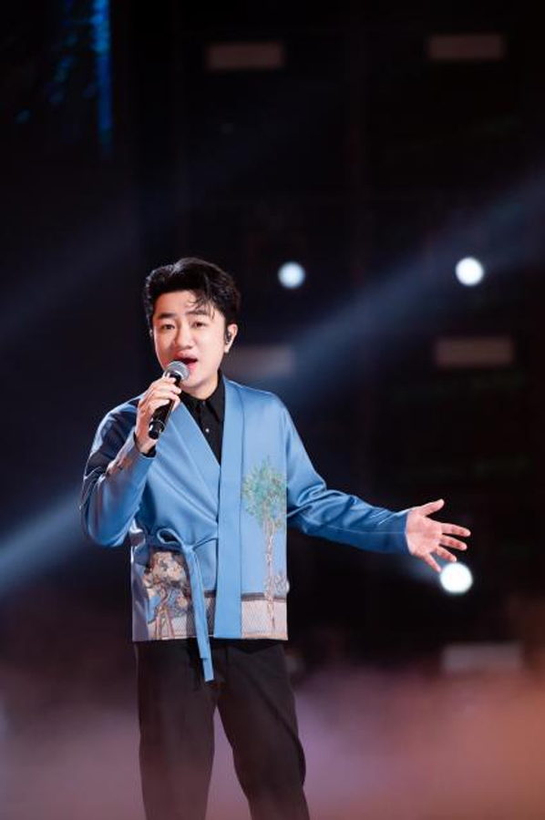 王祖蓝再登央视经典咏流传一首过洞庭梦回千年前洞庭湖