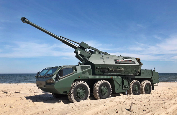 "达娜"m2轮式自行榴弹炮.