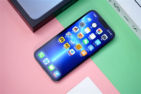 博主曝光iOS 15.5重大bug！系统设置偷跑流量：有网友被坑超10GB休闲区蓝鸢梦想 - Www.slyday.coM