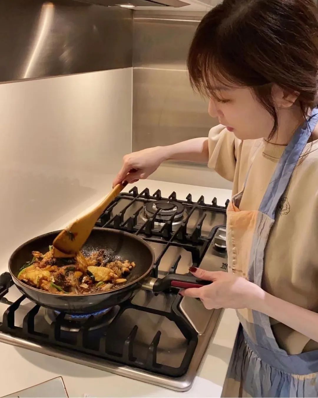 39岁王心凌爆红！看了她的家，才知道为什么全网男生都迷恋她休闲区蓝鸢梦想 - Www.slyday.coM