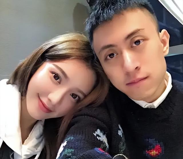 04绯闻不断却始终难有结果这位被官宣的女友曾经的艺名叫做梁小竹