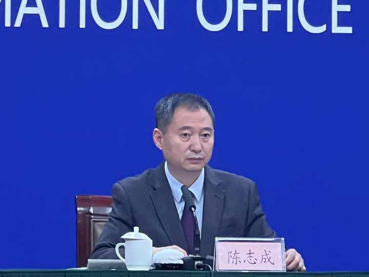 浙江稳经济38条解读|67省商务厅副厅长陈志成:13条举措促消费