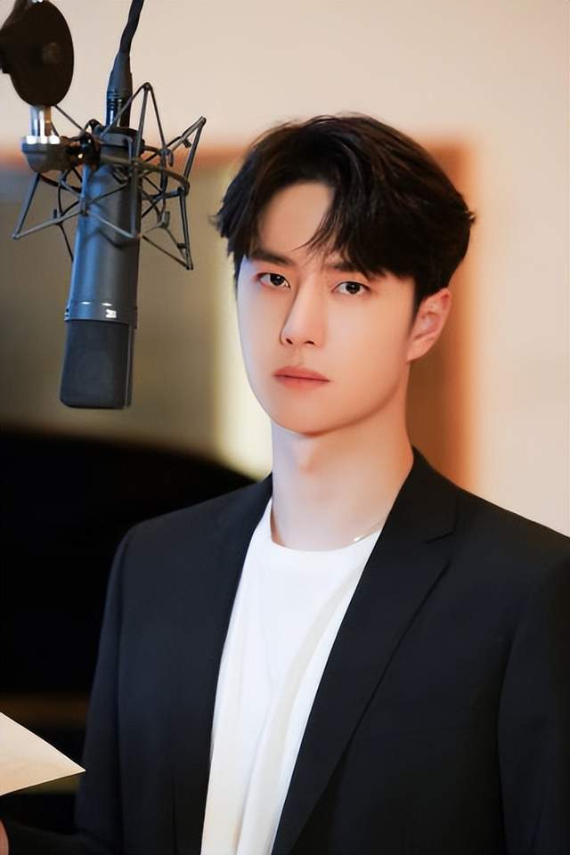 六一儿童节之际，王一博转发了一条微博，收获众多点赞好评休闲区蓝鸢梦想 - Www.slyday.coM