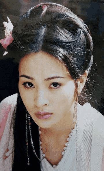 19年前这部剧全是顶级美女, 贾静雯也只能做配角__财经头条