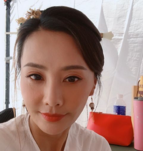 马雅舒罕与外籍老公秀幸福被评与前夫吴奇隆更般配她体面回应