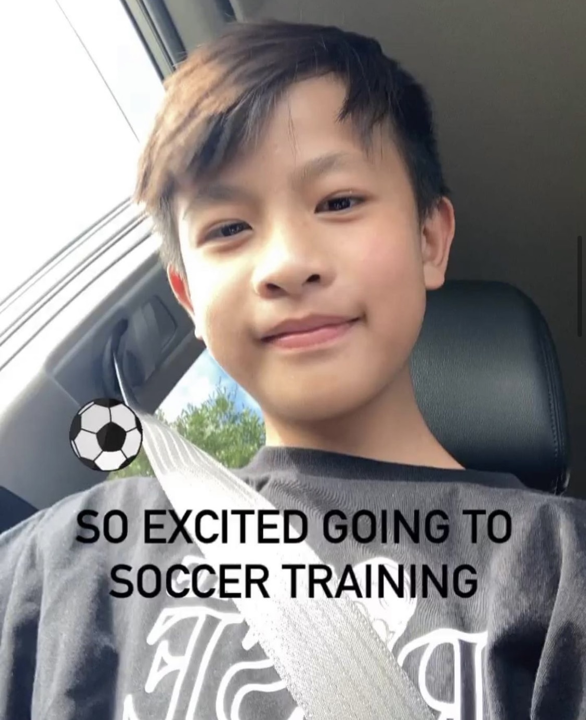 TVB绿叶自曝儿子在国外确诊，遗憾无法前往照顾，镜头前感触落泪休闲区蓝鸢梦想 - Www.slyday.coM