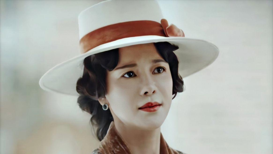 传家中的顾姨凭什么这么横看完戏外清醒的何佳怡就知道了