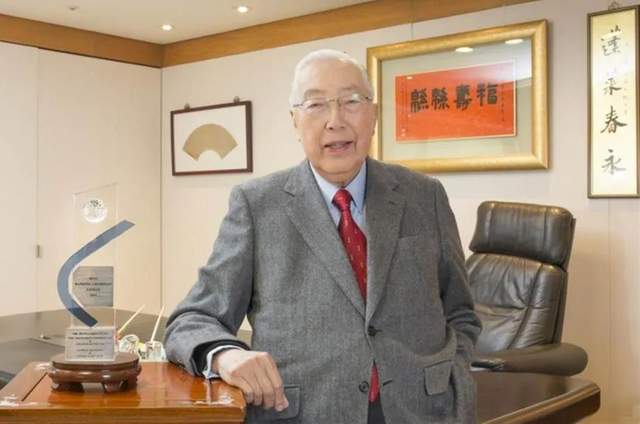 两岸红顶商人荣鸿庆敦厚人本眼光猛缔造上海商银百年传奇