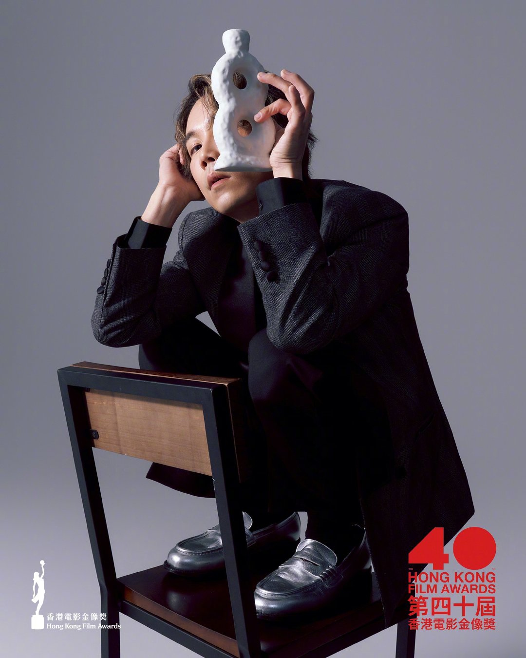 第40届新晋导演入围者造型照赵善恒一秒拳王陈健朗手卷烟