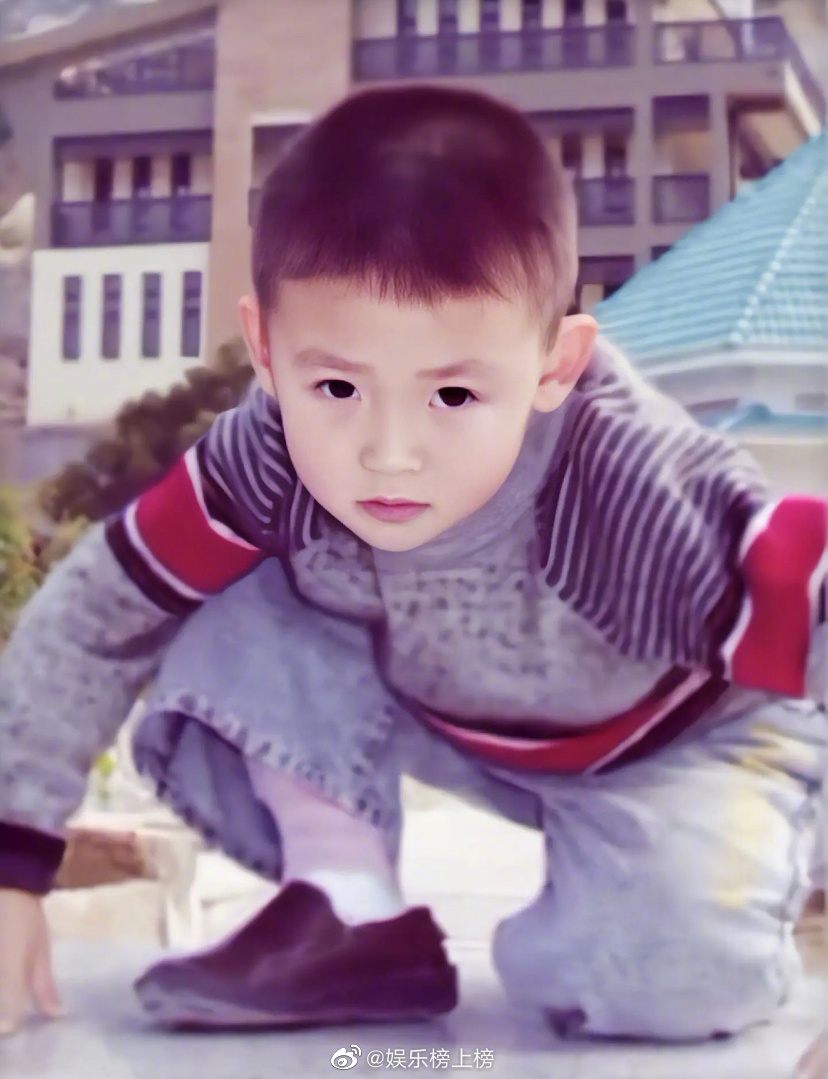 ninepercent九个小朋友的童年照vs长大后