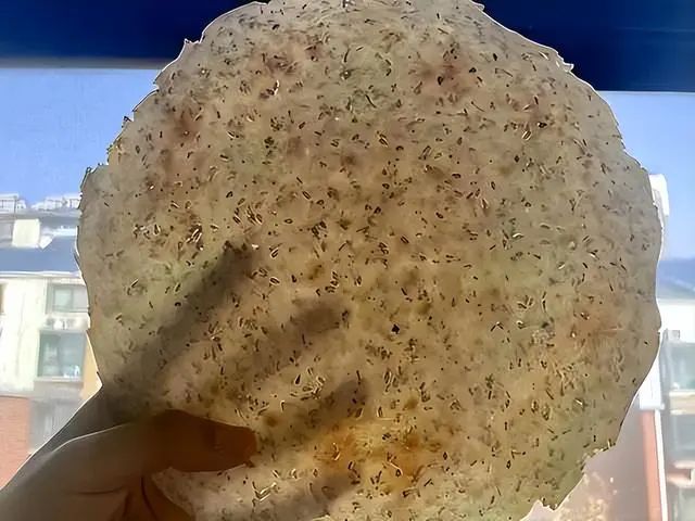 把这里的硬块揉开，气血不足、上热下寒的人，这样做就对了休闲区蓝鸢梦想 - Www.slyday.coM