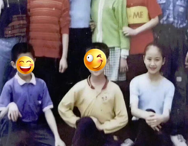 明星罕见童年照:赵丽颖年代感十足,沈腾灵动可爱,林志玲反差大休闲区蓝鸢梦想 - Www.slyday.coM 明星罕见童年照:赵丽颖年代感十足,沈腾灵动可爱,林志玲反差大休闲区蓝鸢梦想 - Www.slyday.coM