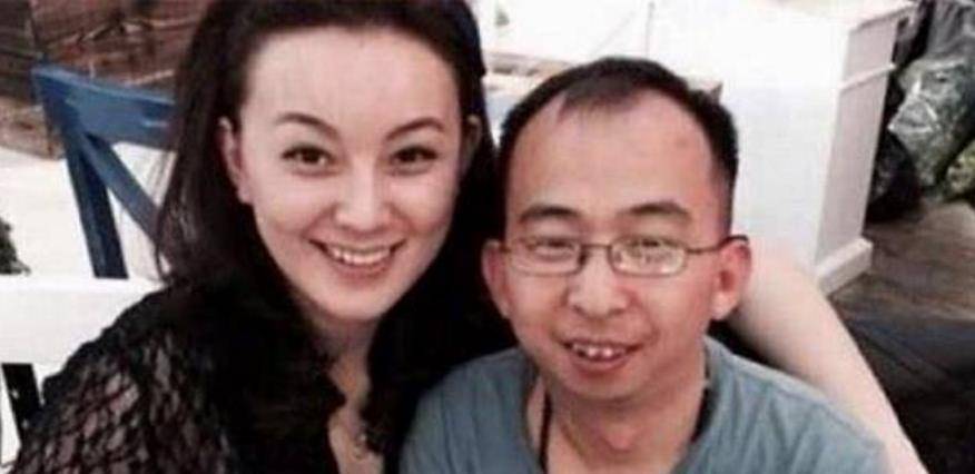 嘲笑比黄渤还“丑”,跑龙套20年后转型当导演,老婆美若天仙休闲区蓝鸢梦想 - Www.slyday.coM 嘲笑比黄渤还“丑”,跑龙套20年后转型当导演,老婆美若天仙休闲区蓝鸢梦想 - Www.slyday.coM