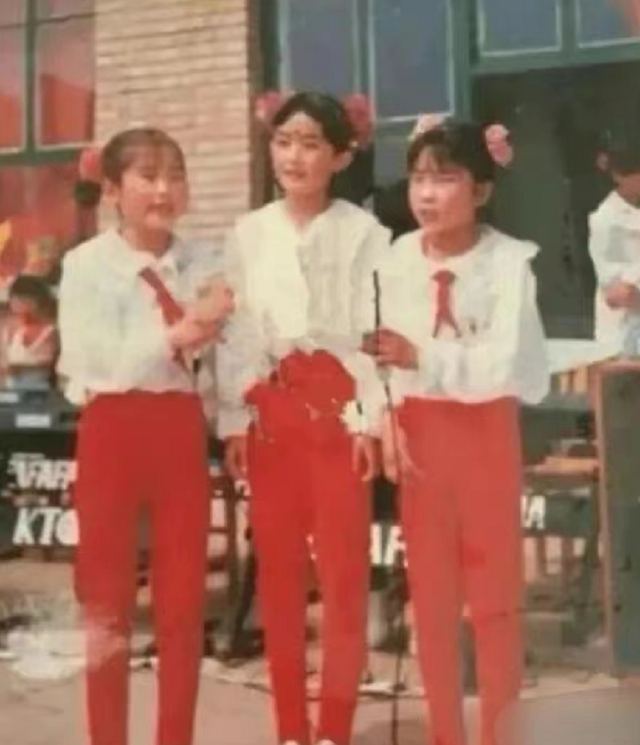 明星罕见童年照:赵丽颖年代感十足,沈腾灵动可爱,林志玲反差大休闲区蓝鸢梦想 - Www.slyday.coM 明星罕见童年照:赵丽颖年代感十足,沈腾灵动可爱,林志玲反差大休闲区蓝鸢梦想 - Www.slyday.coM