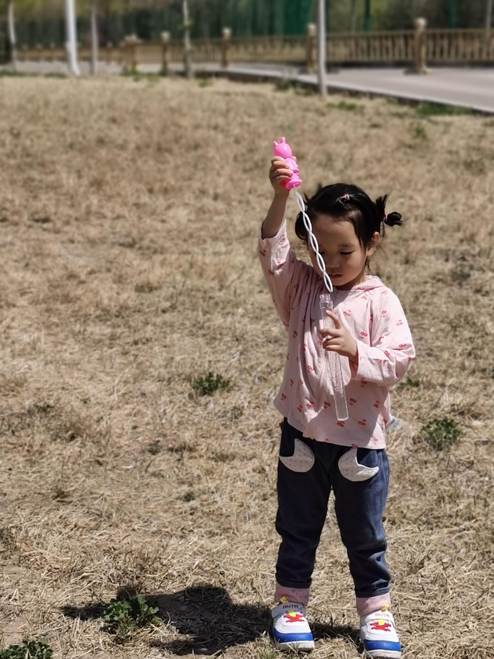 致儿童节优秀宝宝杨佳艺