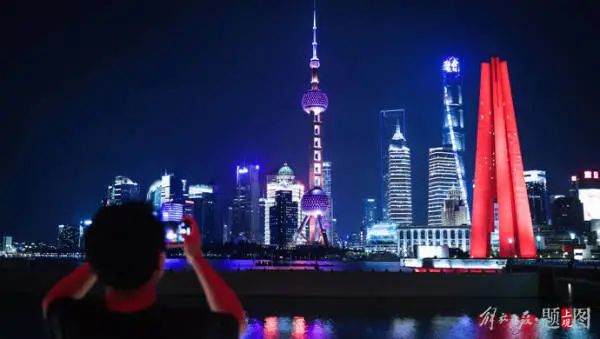 上海回来了！那些让人热泪盈眶的瞬间，应该被铭记！休闲区蓝鸢梦想 - Www.slyday.coM