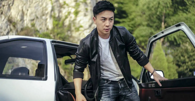 释小龙已结婚生女？狗仔疑曝光释小龙老婆带娃出行，女儿正脸首曝光休闲区蓝鸢梦想 - Www.slyday.coM