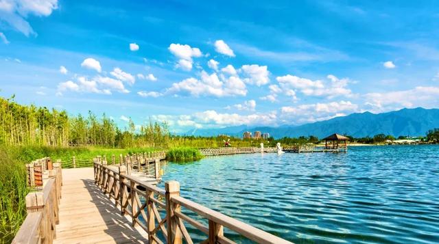 西安人身边的湿地，美得不像话休闲区蓝鸢梦想 - Www.slyday.coM