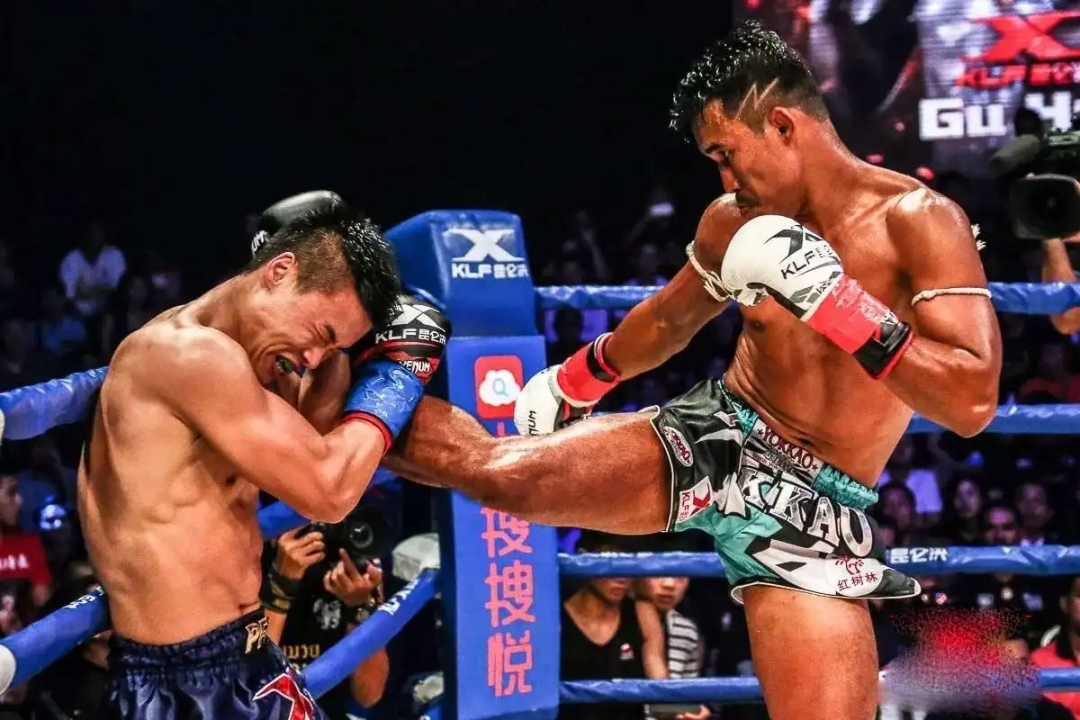 2次击败雅桑克莱4次击败善猜踢断中国选手胳膊他才是泰国最硬男人
