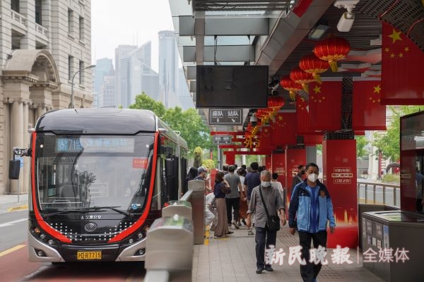 地面交通有序恢复运营 熟悉的上海回来了休闲区蓝鸢梦想 - Www.slyday.coM