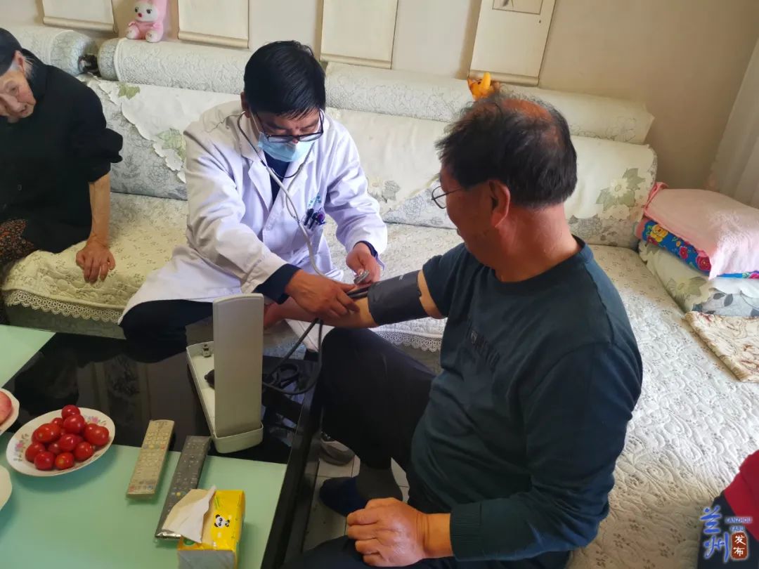 中医问诊 送医上门 榆中县开展中医问诊进社区主题活动|送医_新浪财经_新浪网