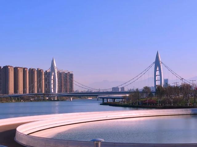 西安人身边的湿地，美得不像话休闲区蓝鸢梦想 - Www.slyday.coM