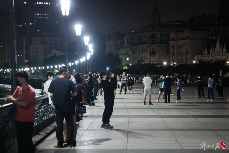 外滩鸣笛钟声响起！时隔两个多月，上海回来了休闲区蓝鸢梦想 - Www.slyday.coM