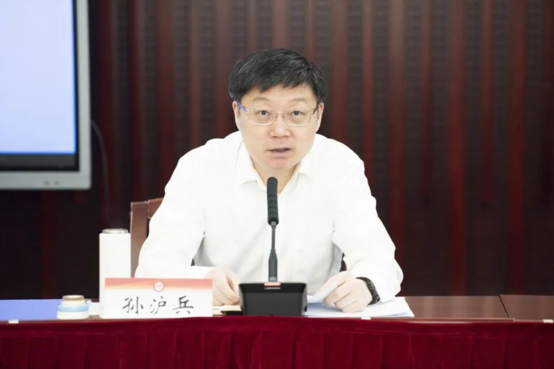 孙沪兵当选支社主委,代表支社介绍了委员分工情况