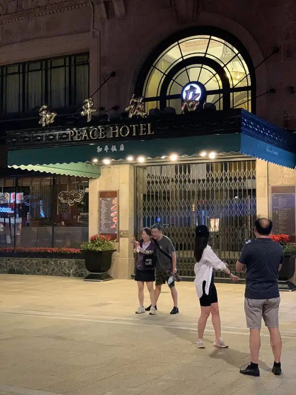 上海回来了！那些让人热泪盈眶的瞬间，应该被铭记！休闲区蓝鸢梦想 - Www.slyday.coM